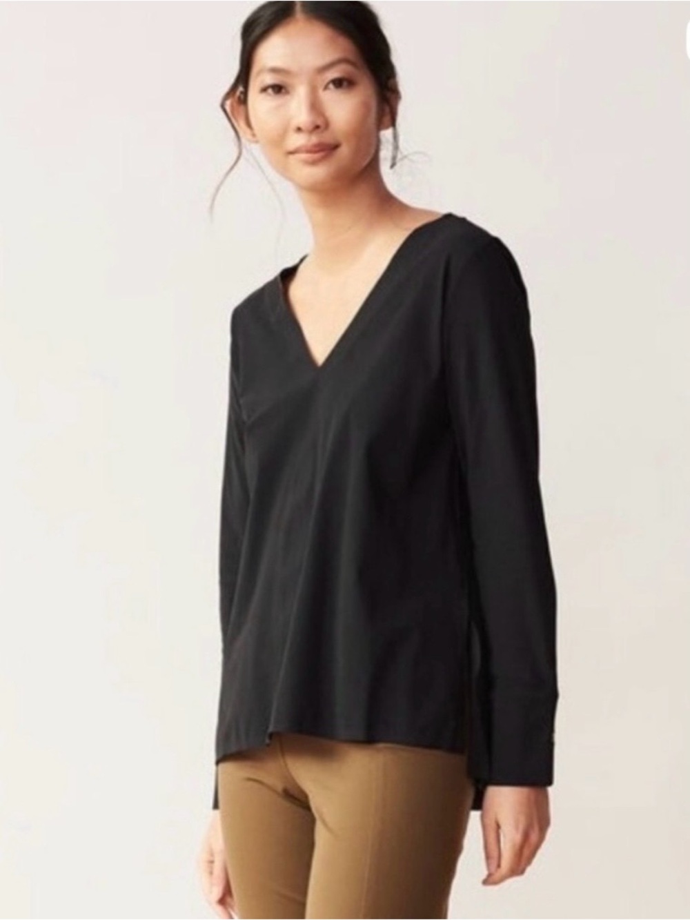 ADAY Classic Black Something Tailored V-Neck Long-Sleeve Shirt Blouse Medium M